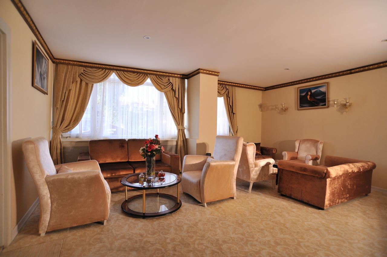 Pelikan Hotel Büyükçekmece Esterno foto