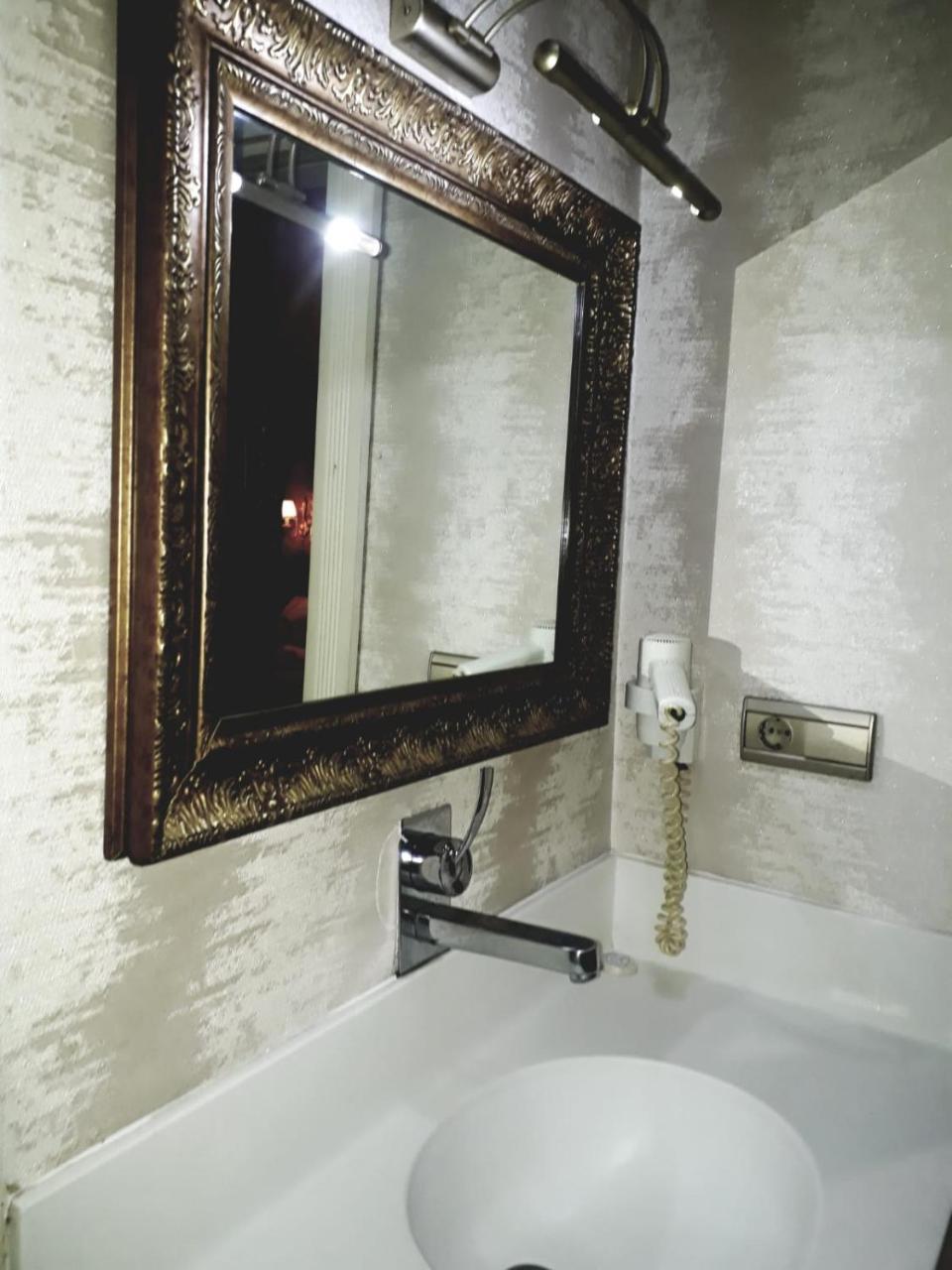 Pelikan Hotel Büyükçekmece Esterno foto